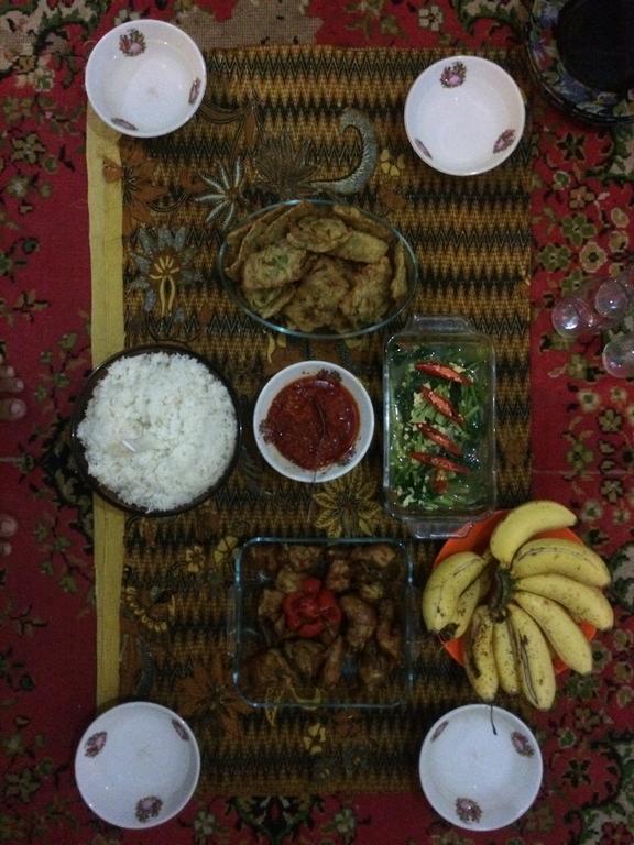 Jeges Homestay Senggigi Exterior photo
